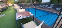Tiny pool