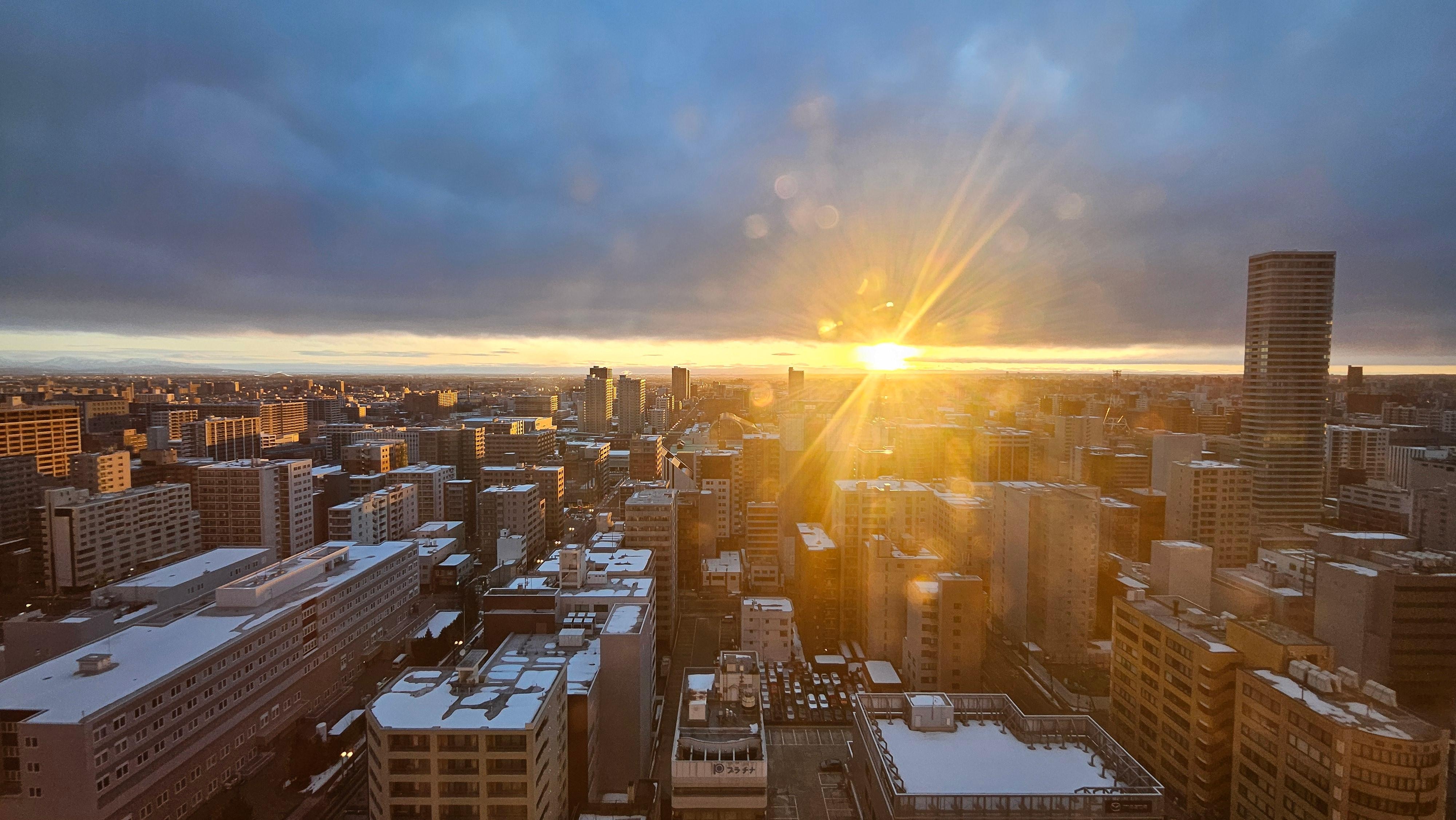 객실에서 본 일출