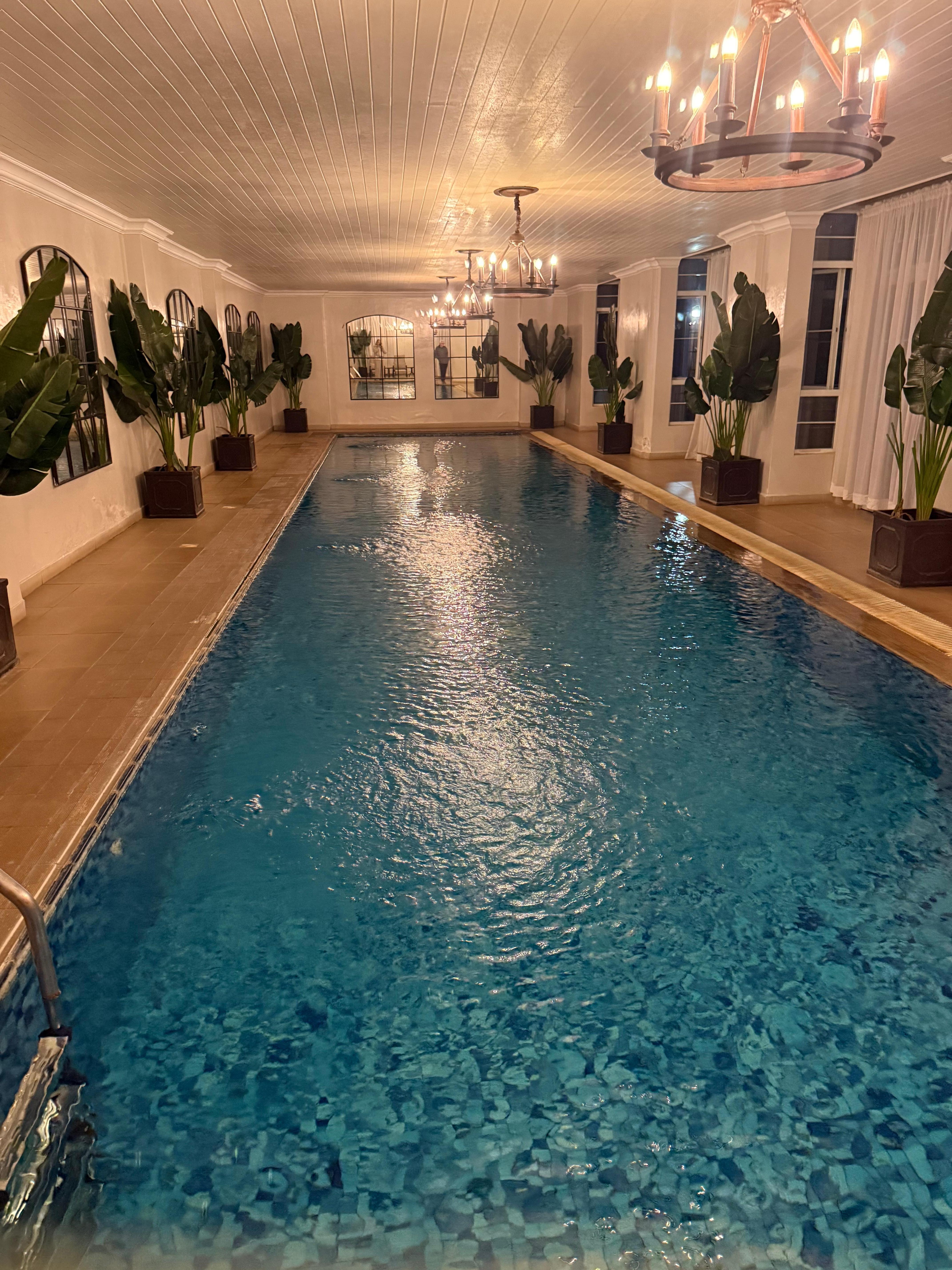 The indoor pool 