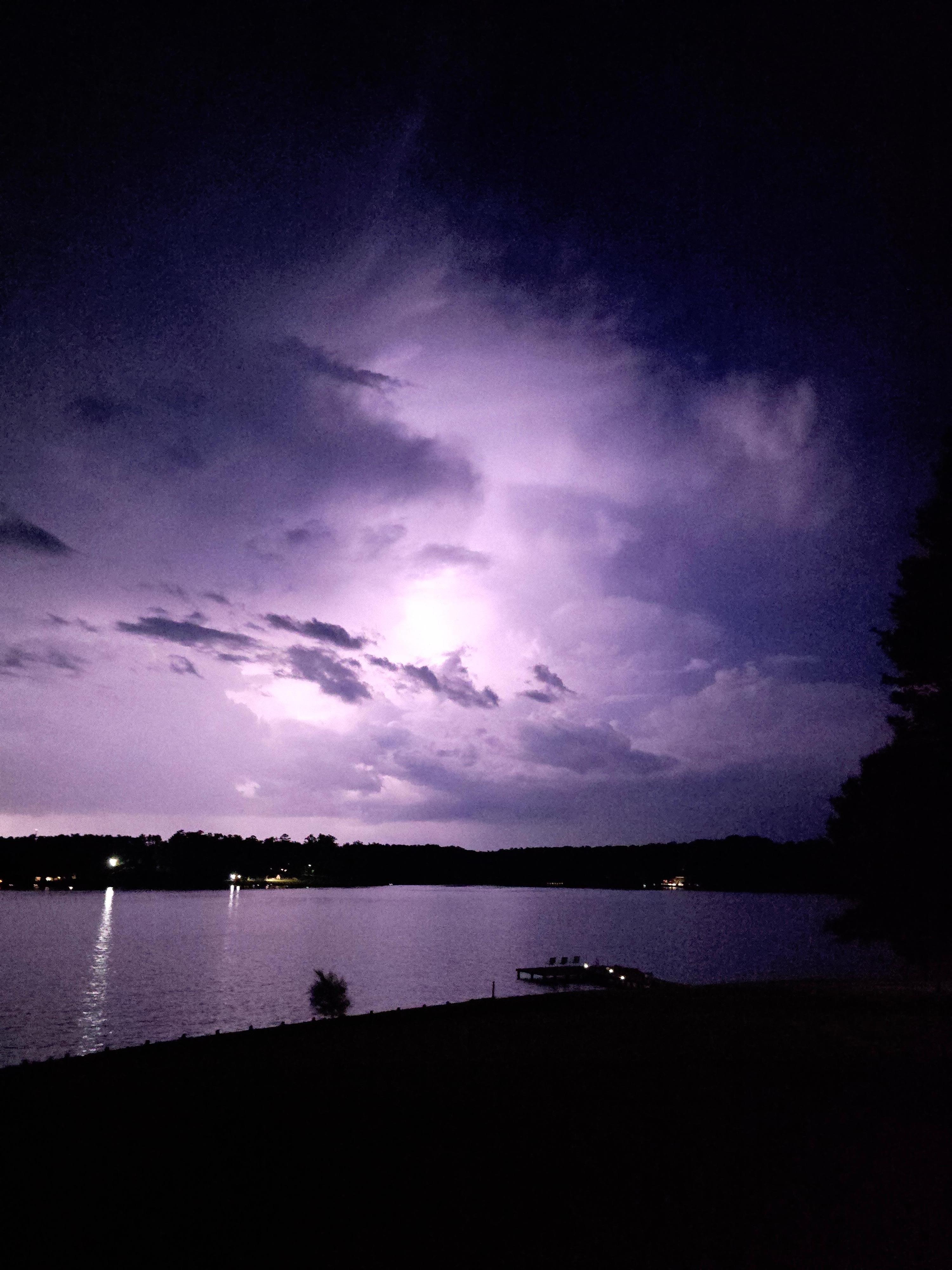 Magnificent lightning display that went on for an hour