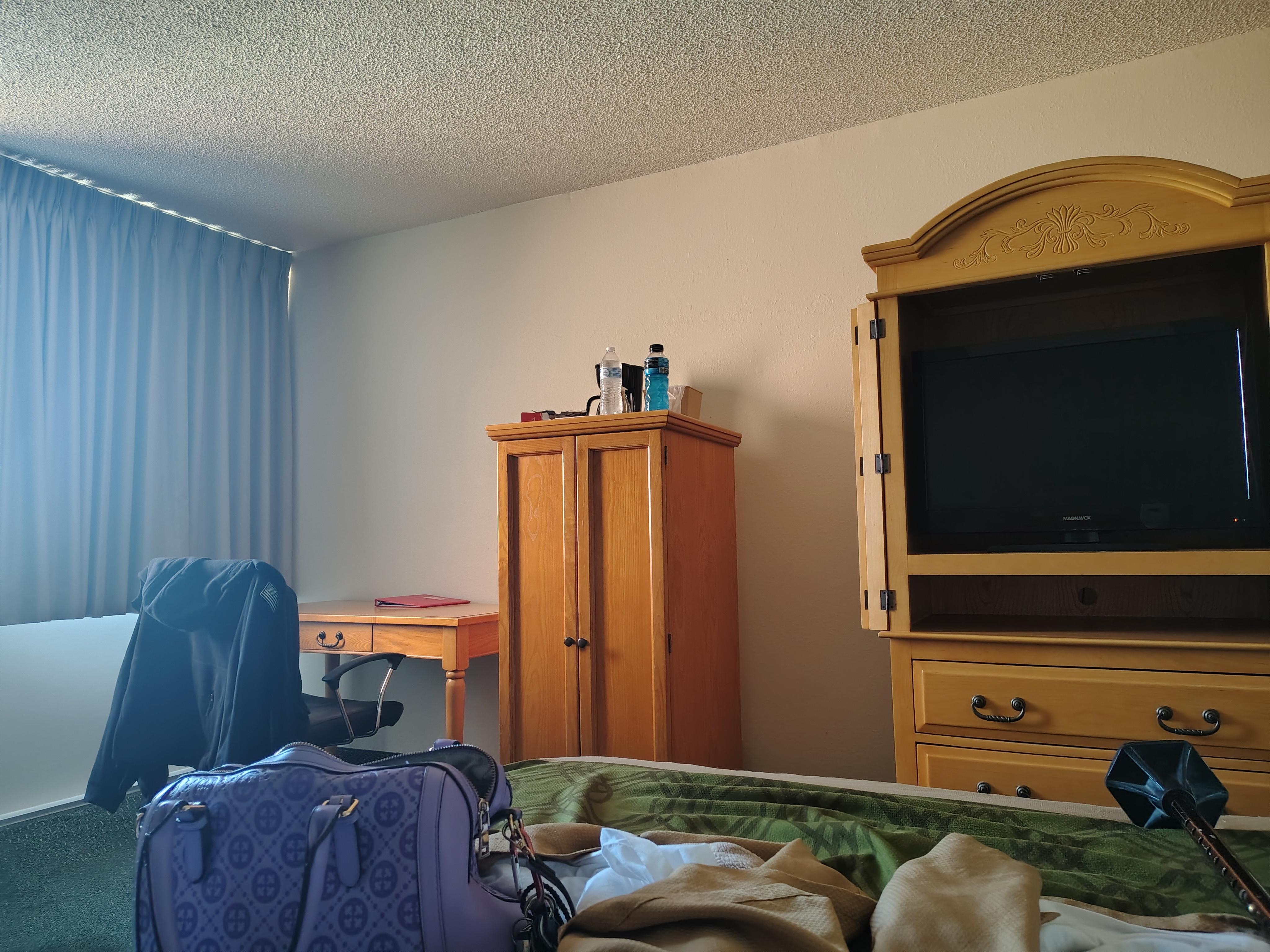 Decent TV with a fridge that kept our beverages cold. There was also a microwave and coffee maker, but I can't say whether they actually worked because we didn't use them.