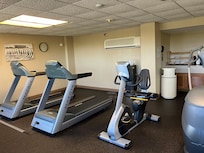 Gym has very few equipments