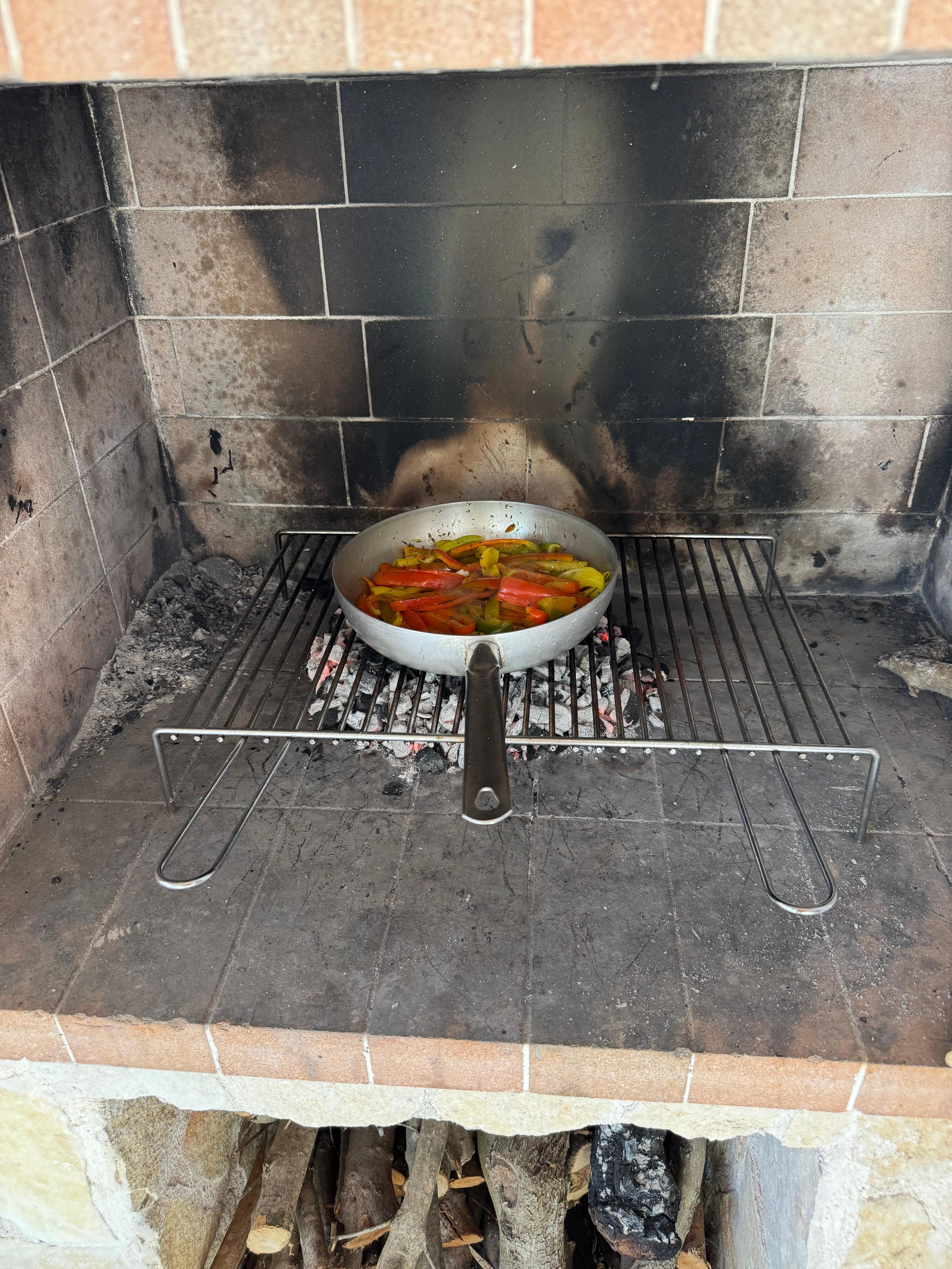 Barbecue , compoter de poivron 