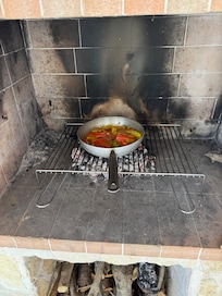 Barbecue , compoter de poivron