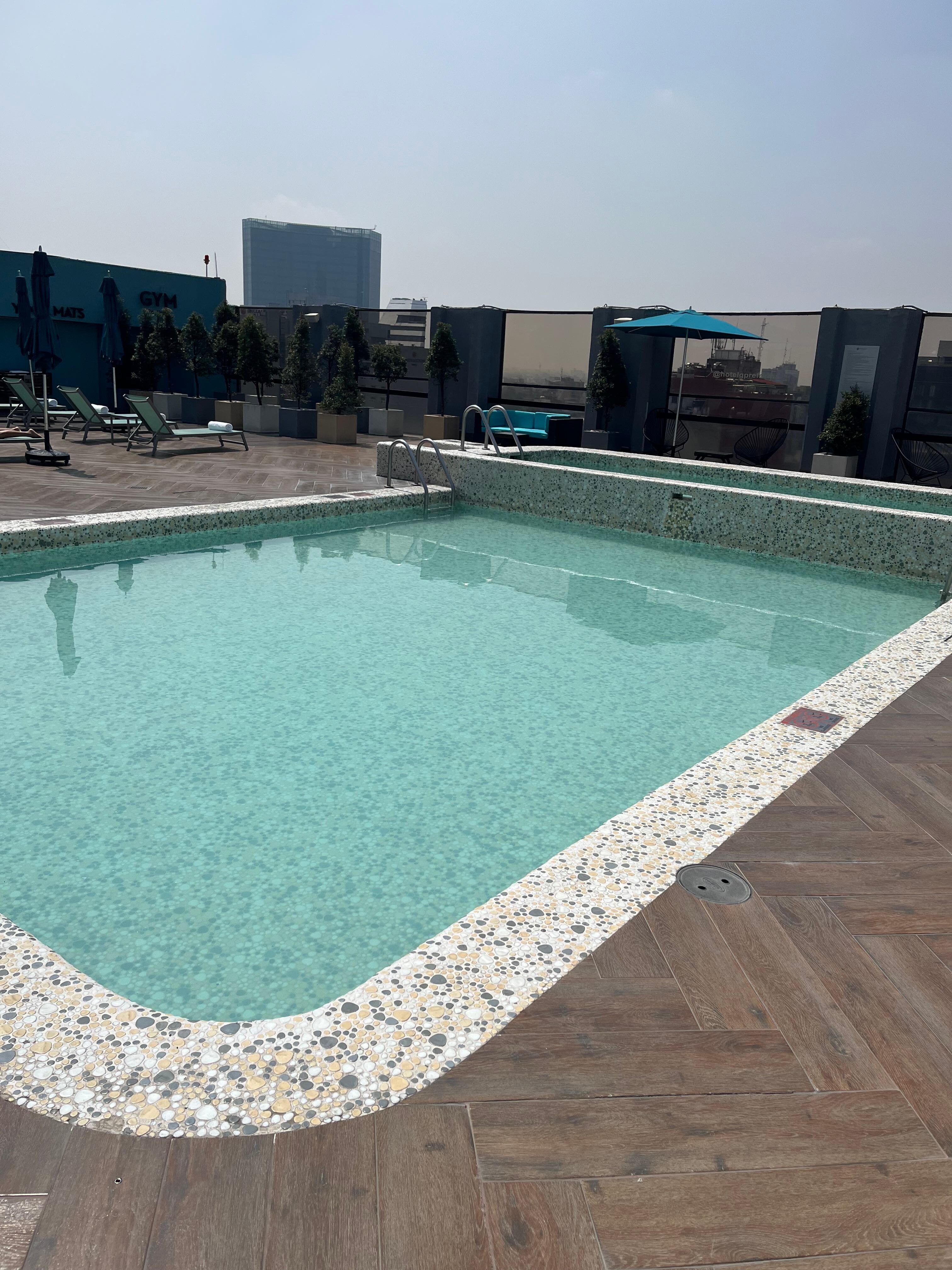 Beautiful pool with an amazing view.