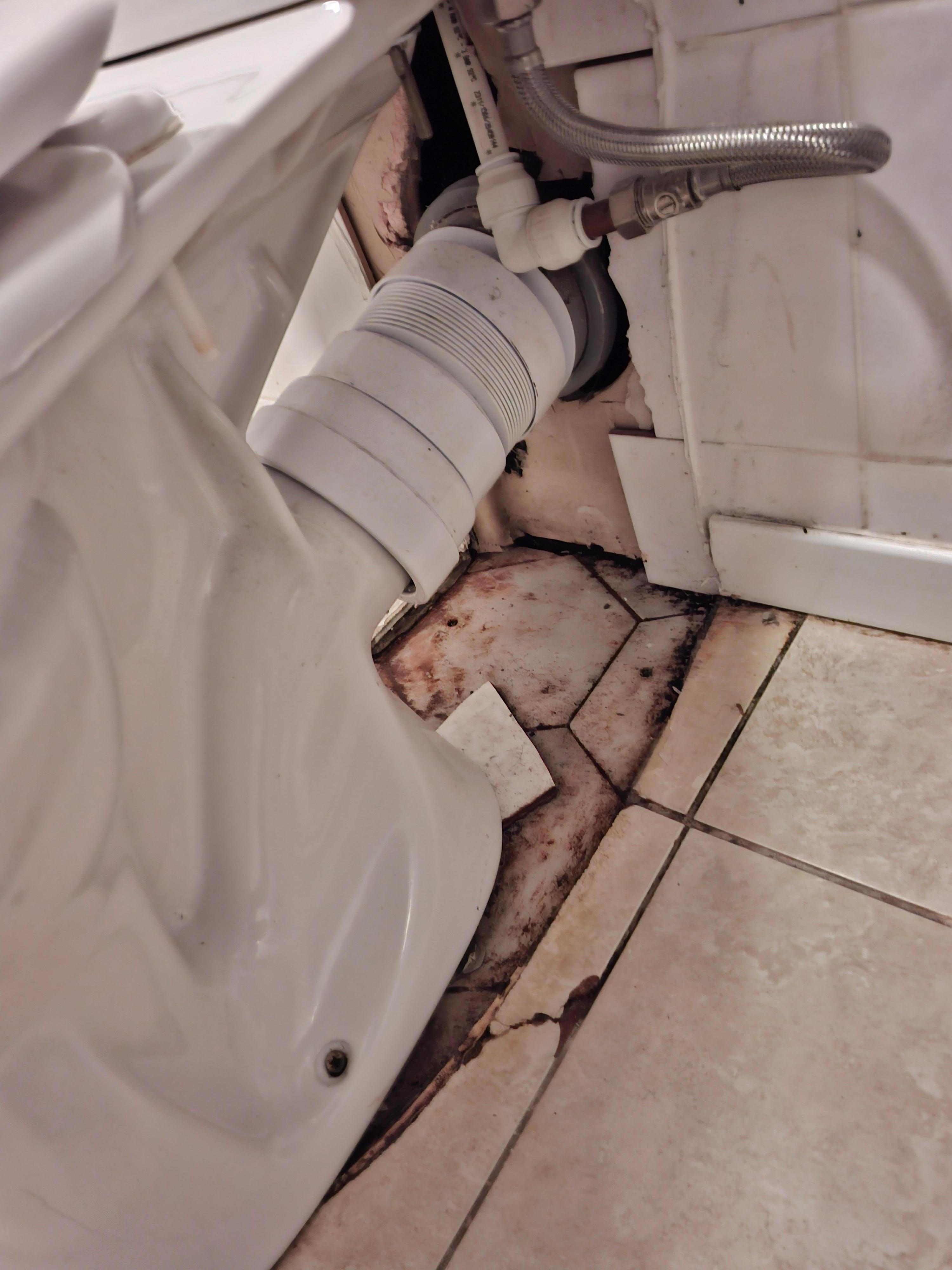 Toilet not fitted to floor