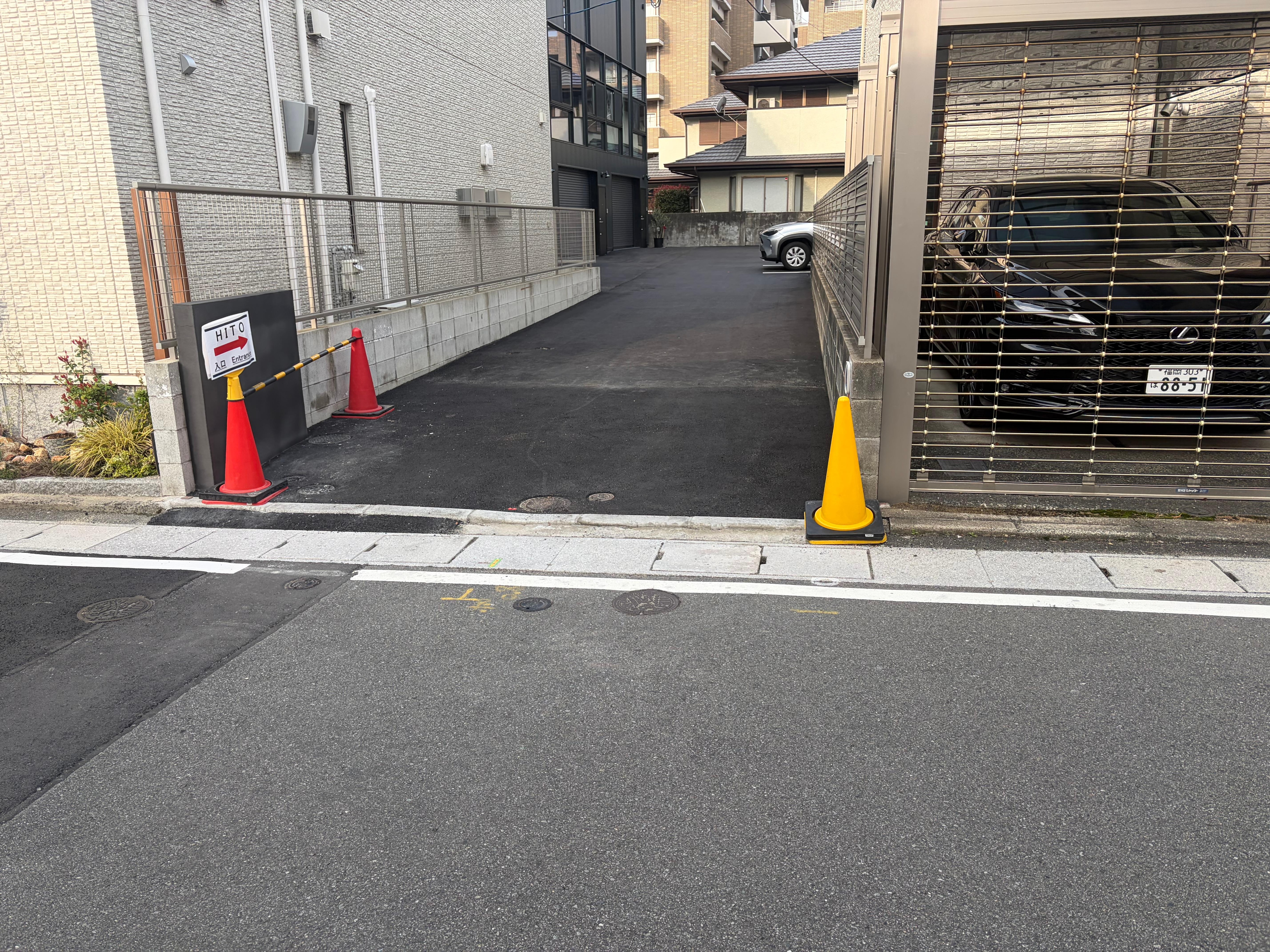 進入住宿內堂入口呈90度需留意