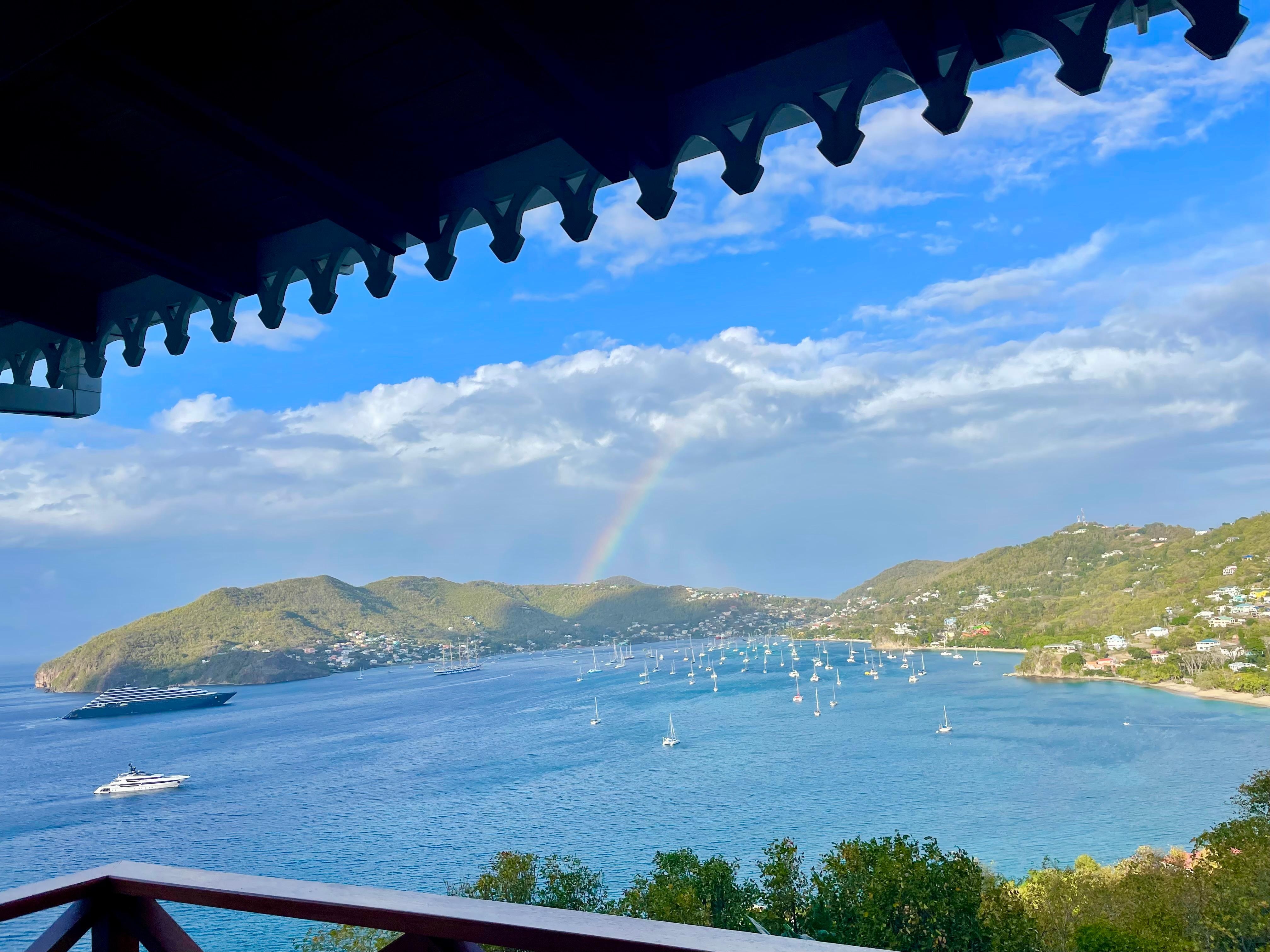 View from the versnda, like a postcard ! 💙🩵