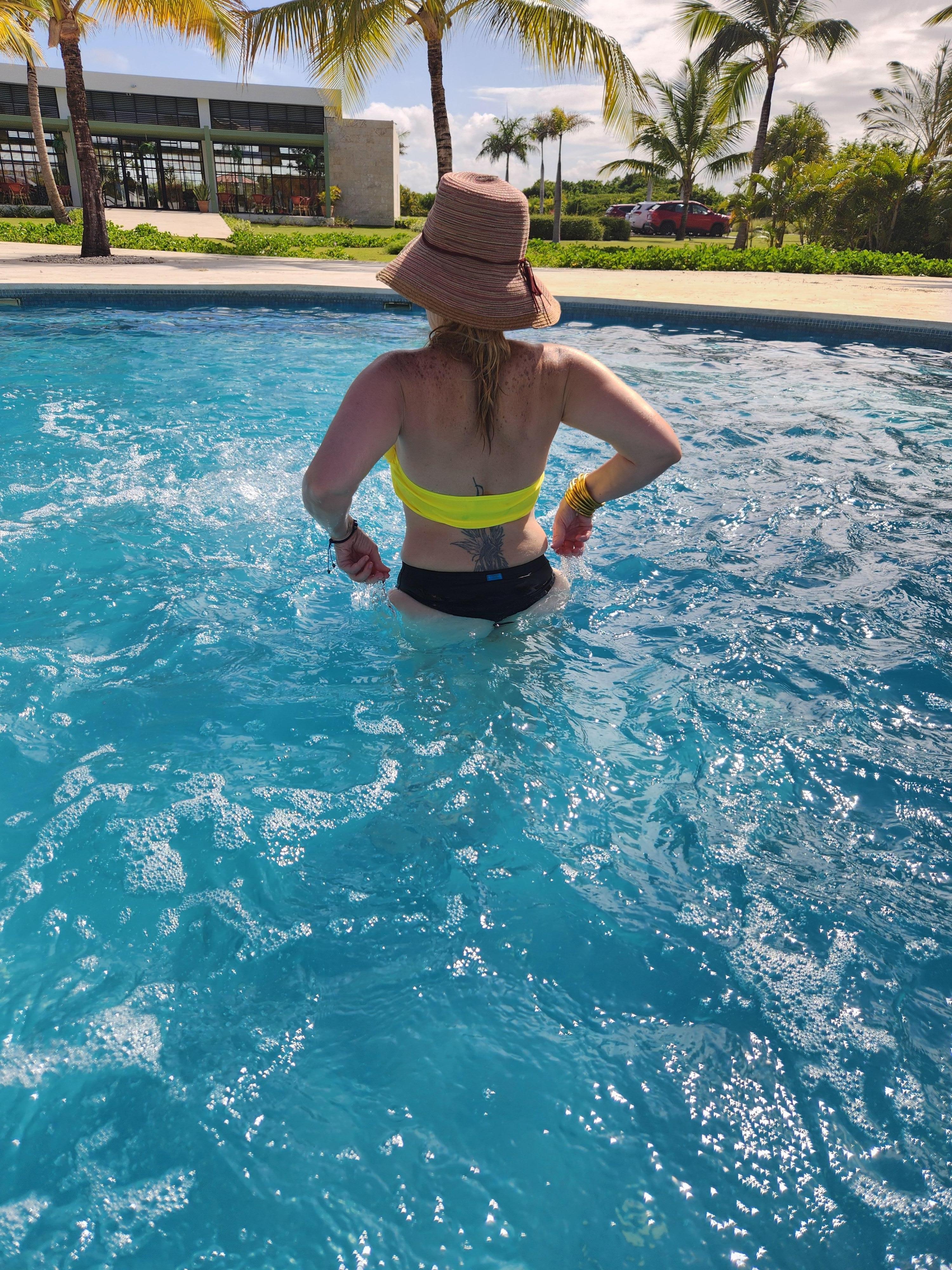 El Beso Adults Only Pool Area
