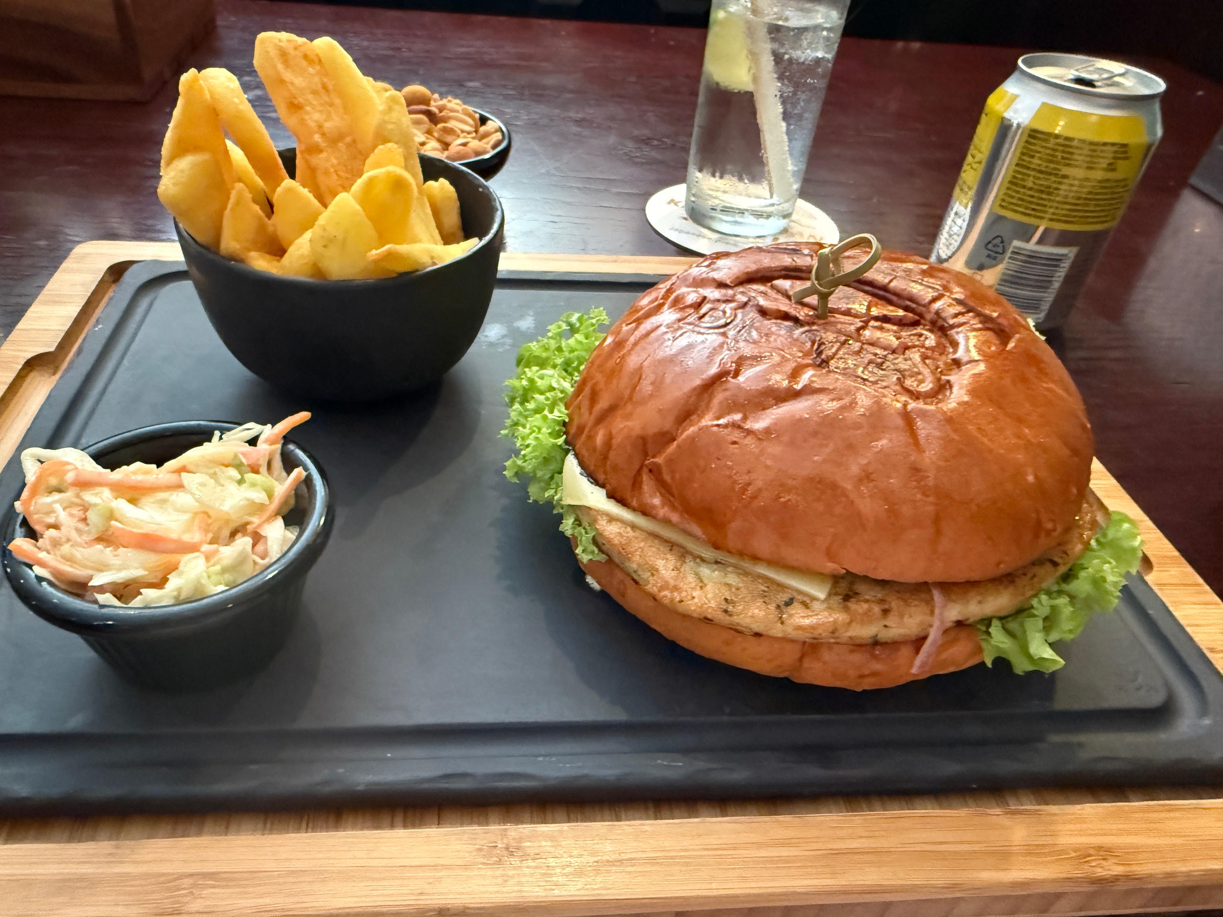Biggles restaurant chicken burger 