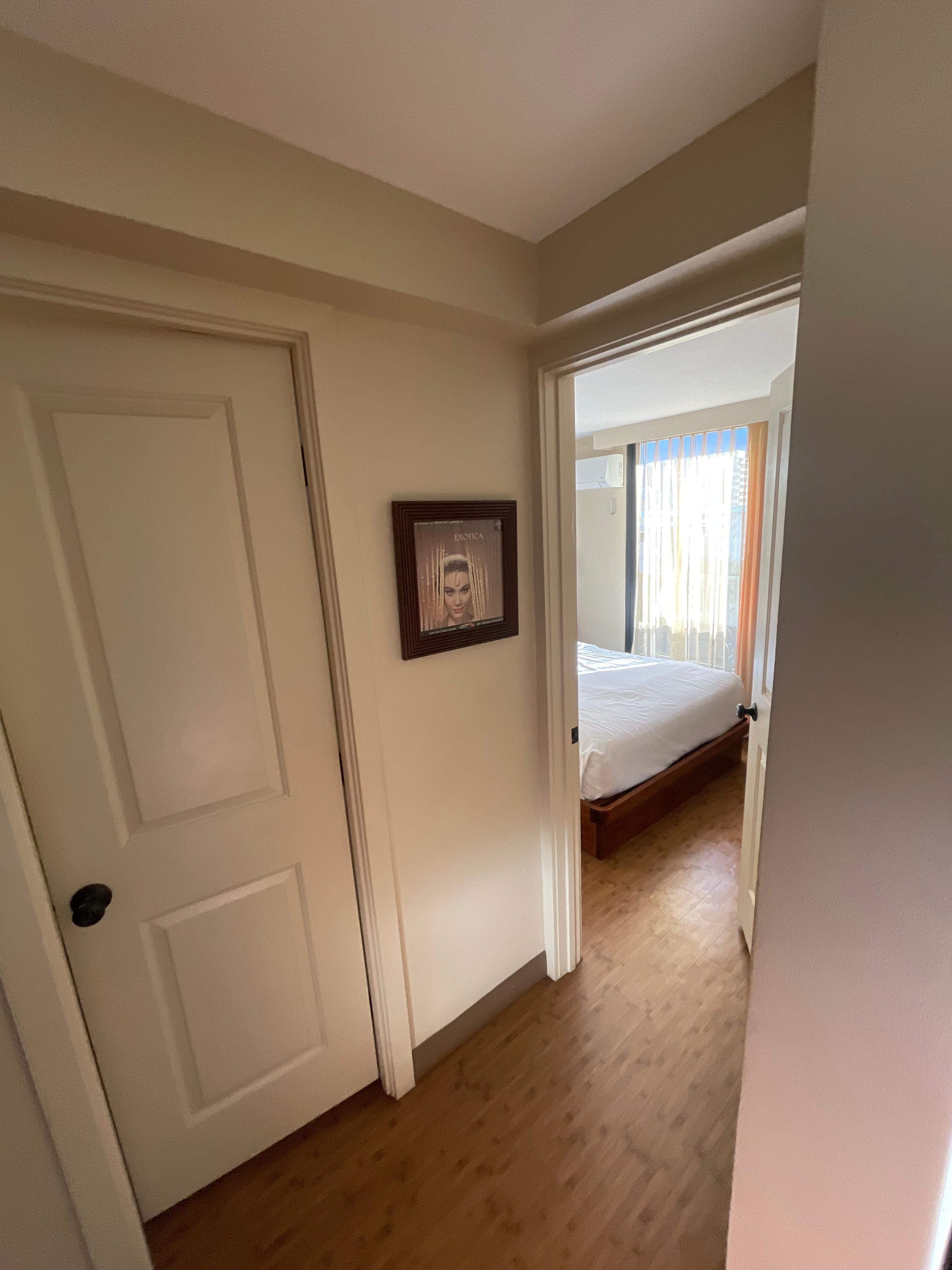 Bedroom/bathroom