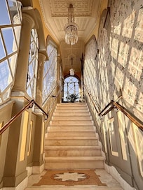 Stairs to the breakfast floor