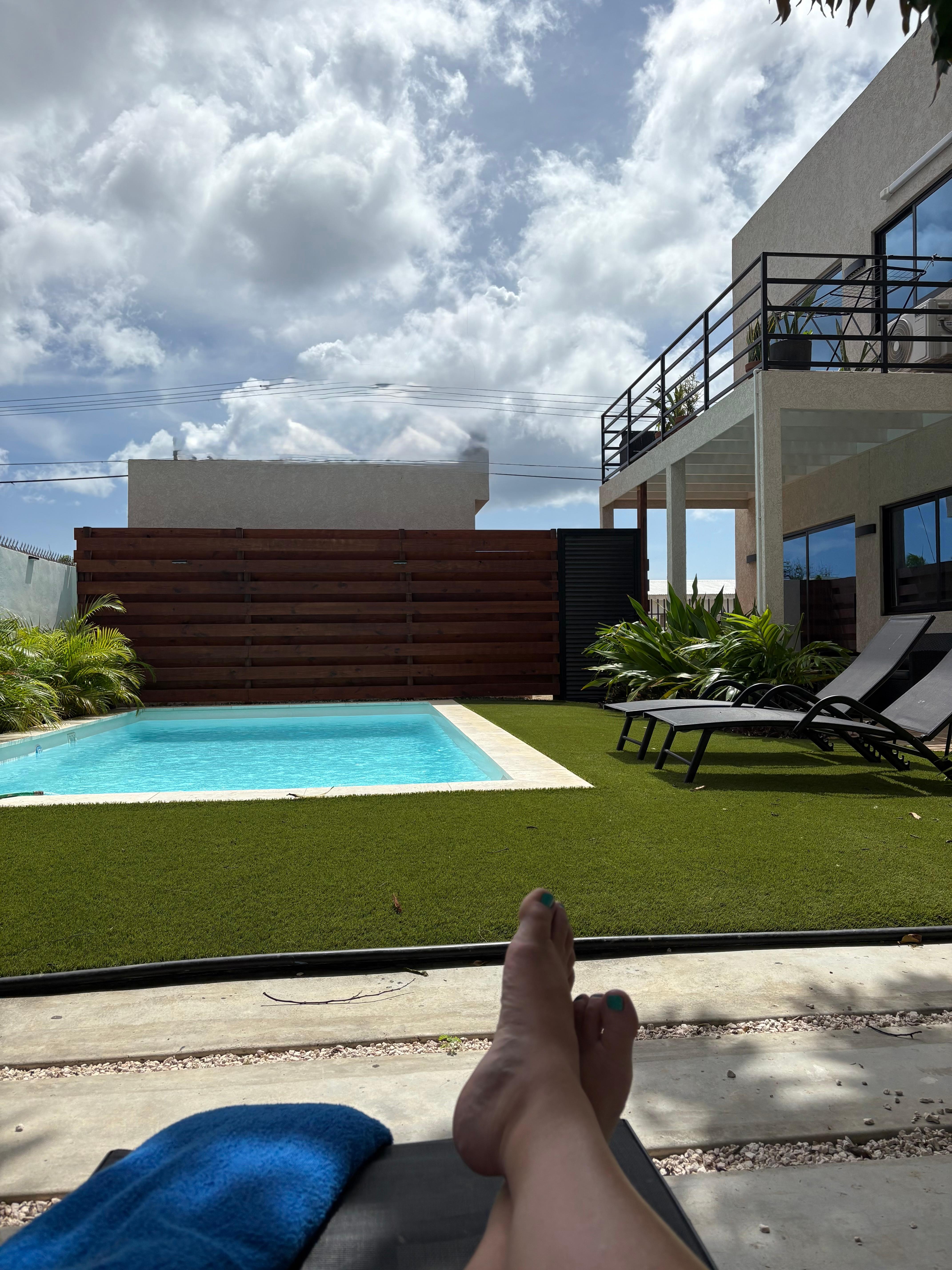 Sitting under the glorious mango tree…