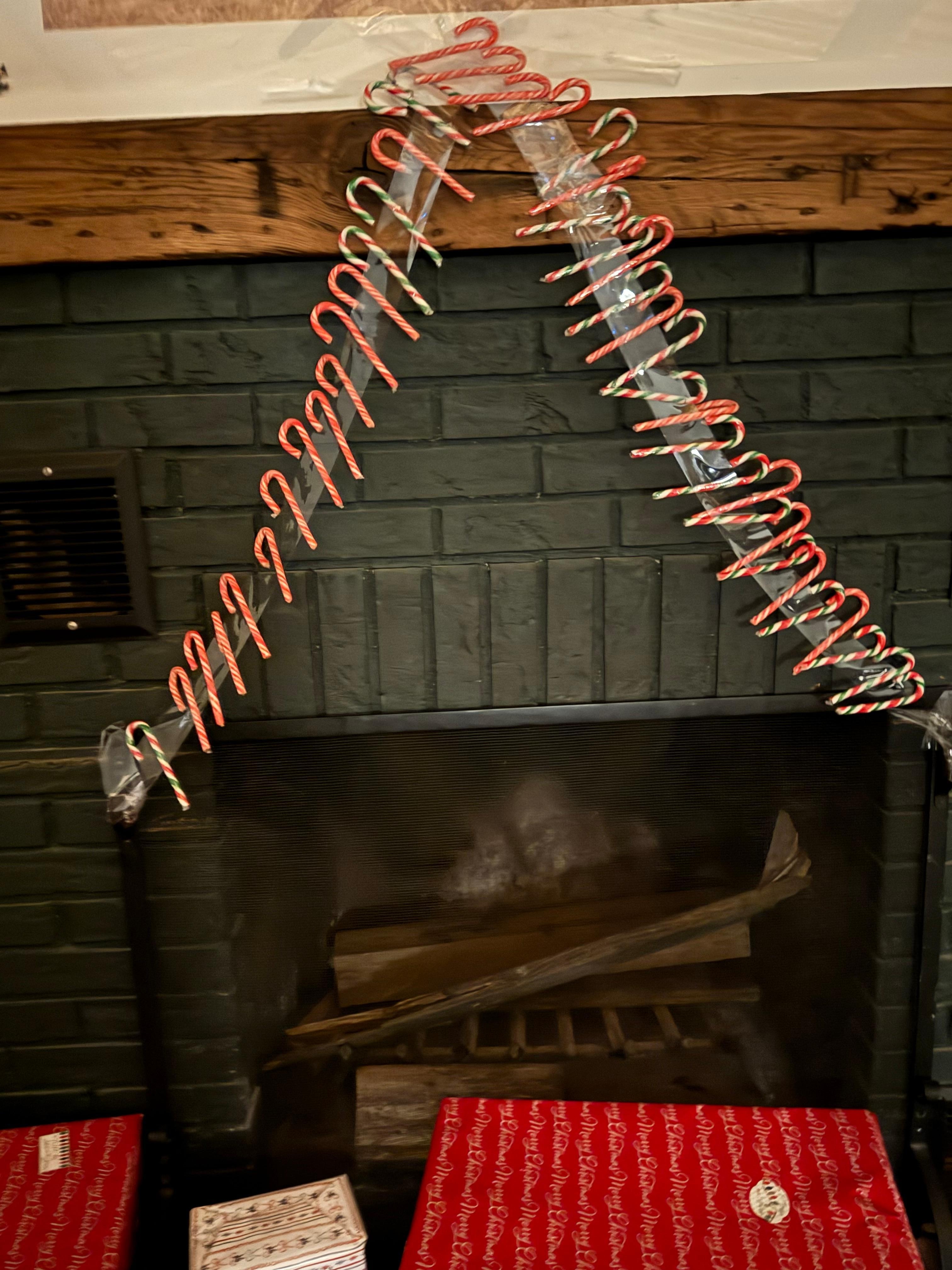 A better picture of the candy cane Christmas tree.