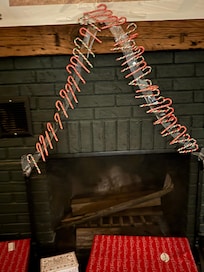 A better picture of the candy cane Christmas tree.