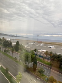 Vue de la chambre sur l’aéroport