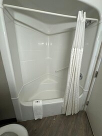 Interesting triangle-shaped shower lol