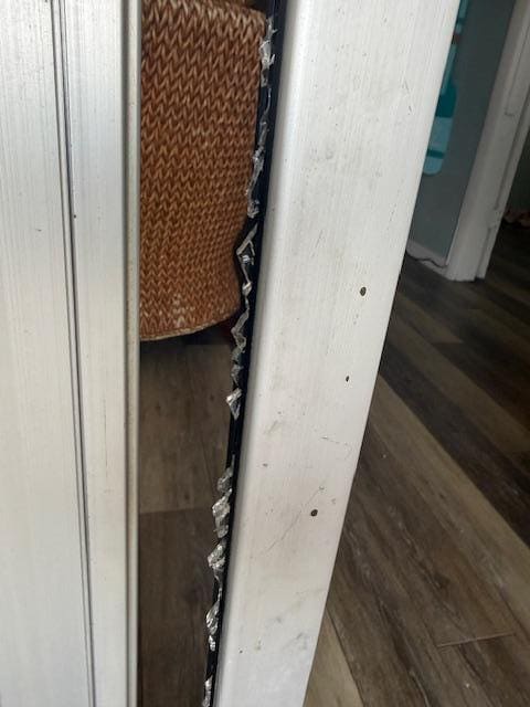 The sliding glass door that never