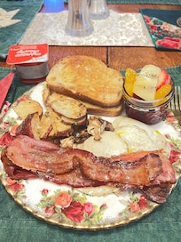 Bacon and Eggs Breakfast