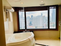 Best bathtub ever!