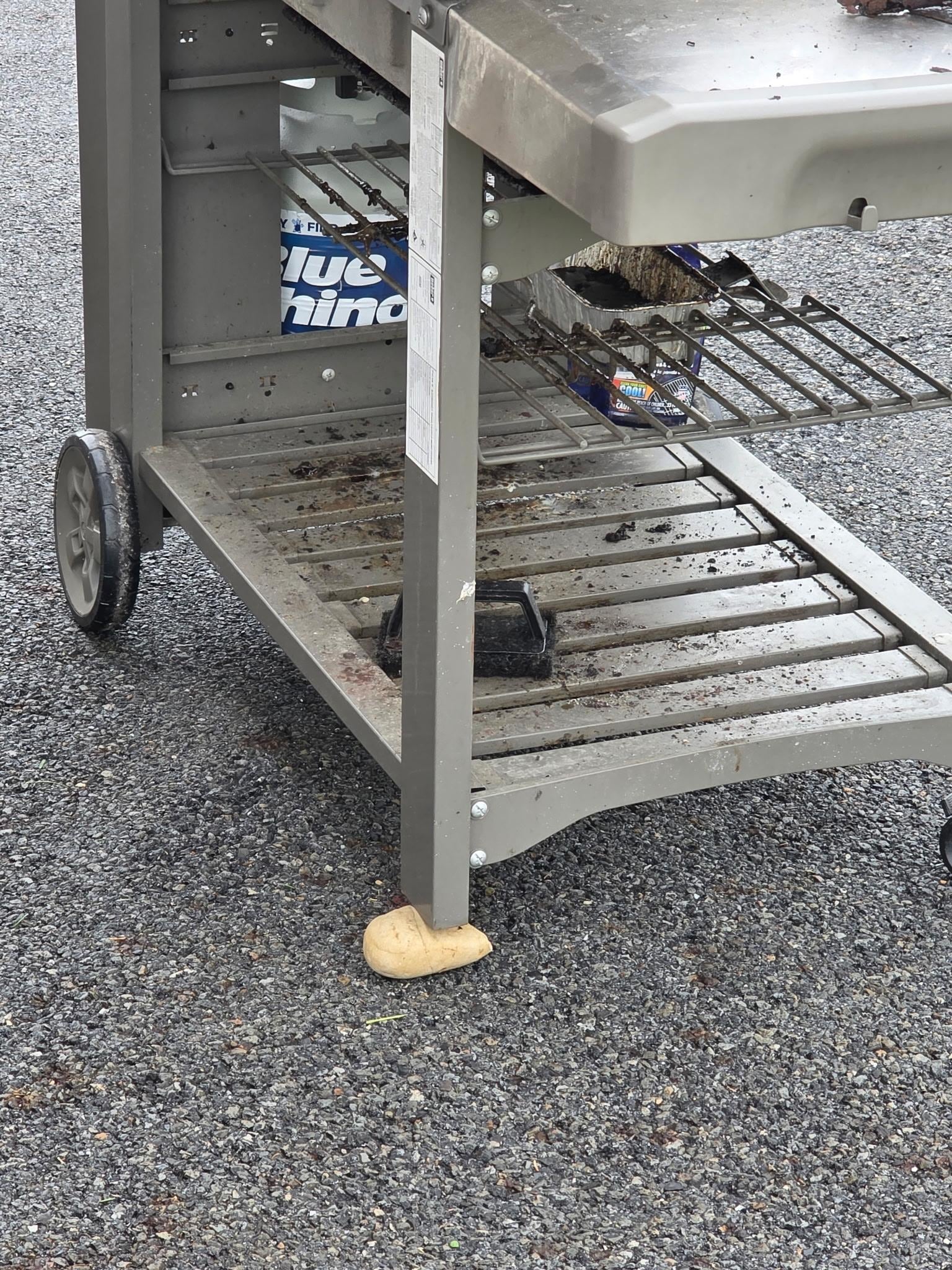 Broken and dirty grill