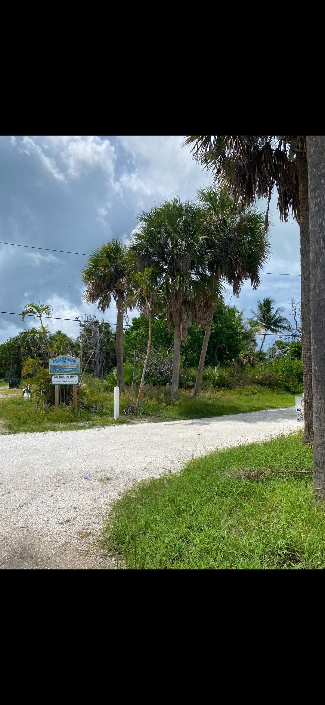 The entrance to the beach ..   