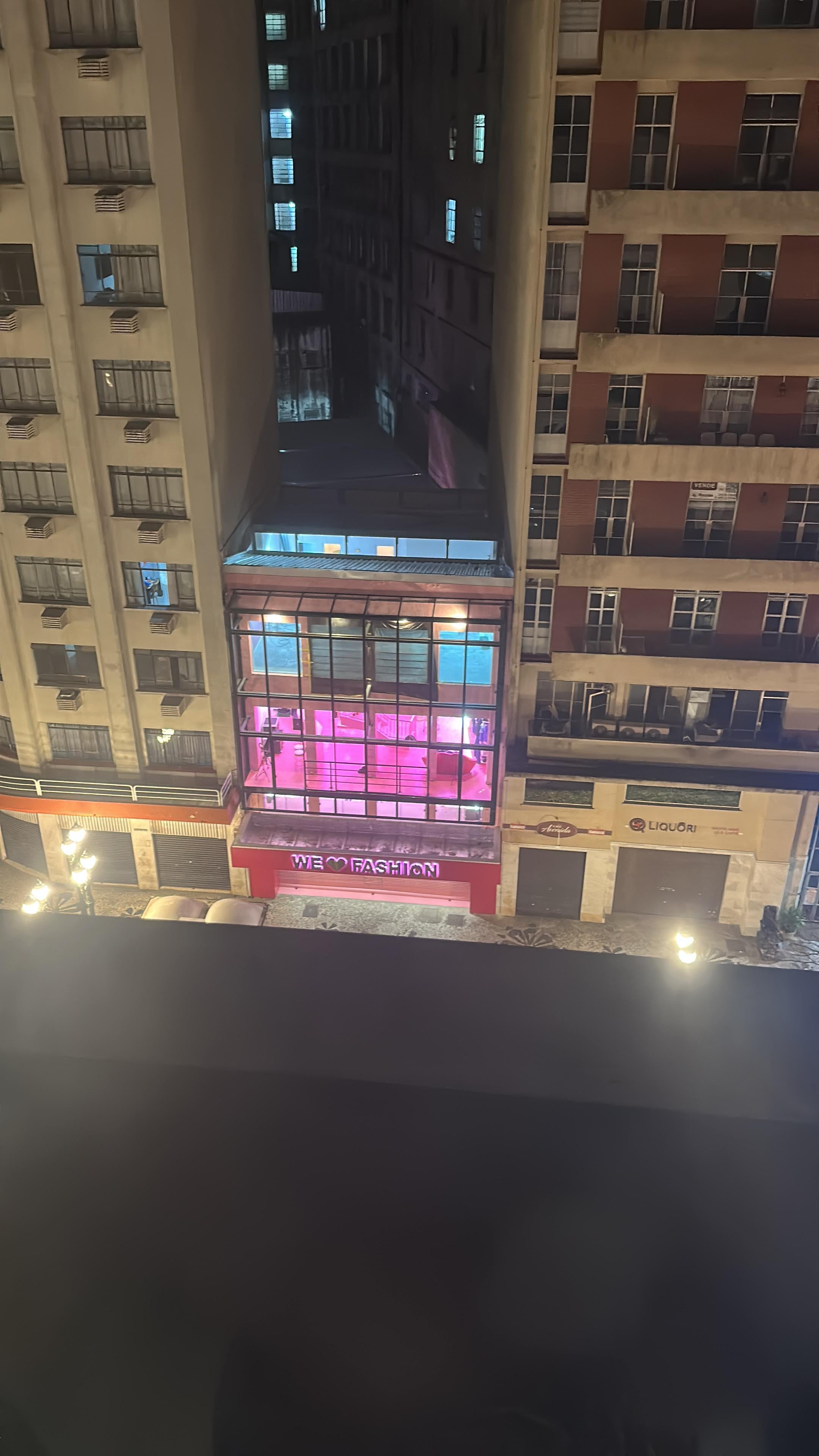 De frente pra we love, loja com roupas maravilhosas e cheia de promoções 