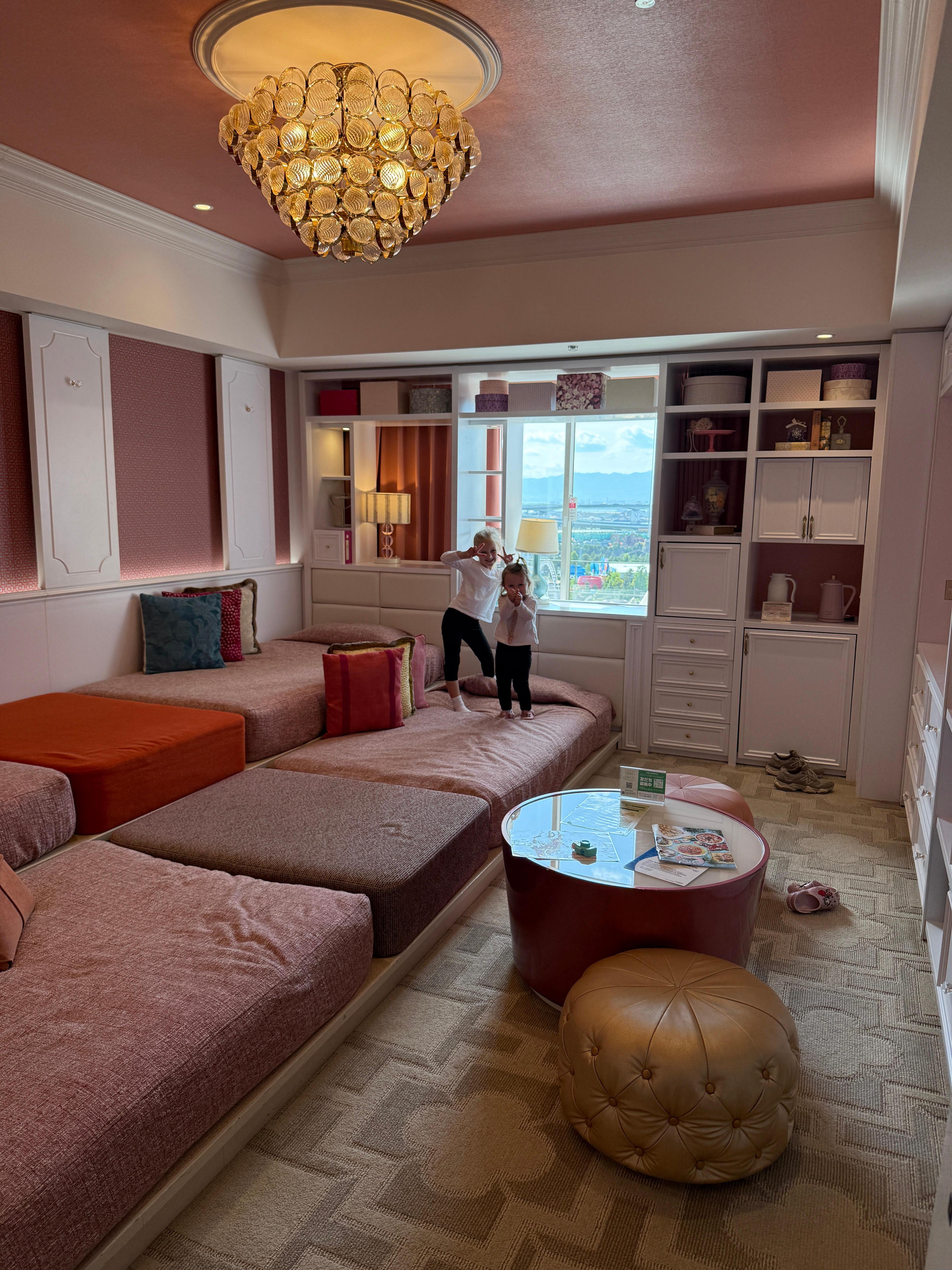 The girlie room