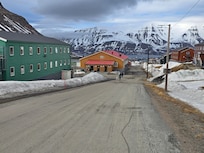 Rum i det gröna huset och repan i det gula