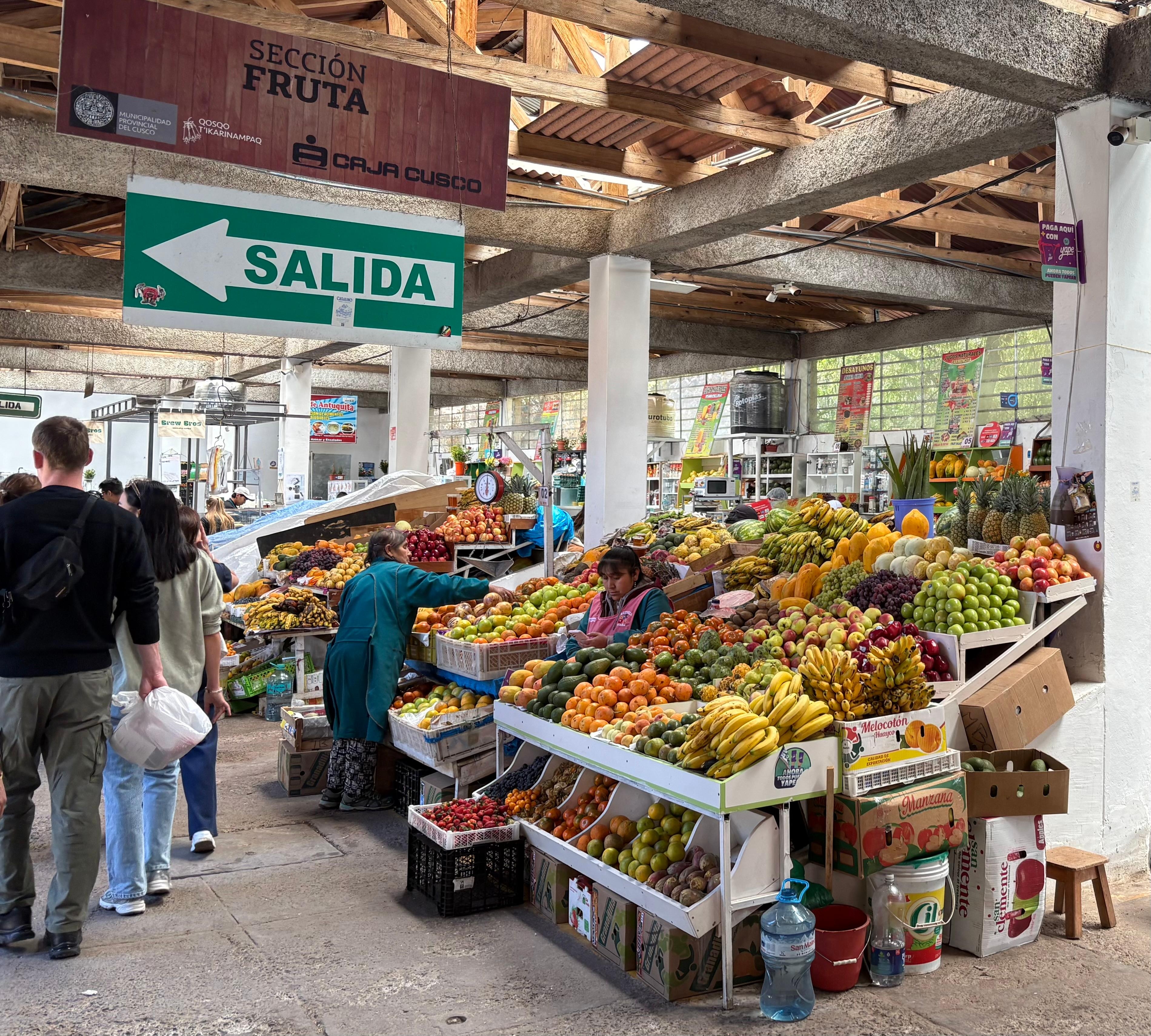 Local market around the córner!!
