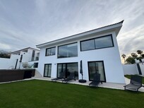 Blick auf kompl. Haus