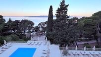 The view is like in their photos