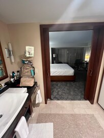 Great room. Larger than other Boston rooms.