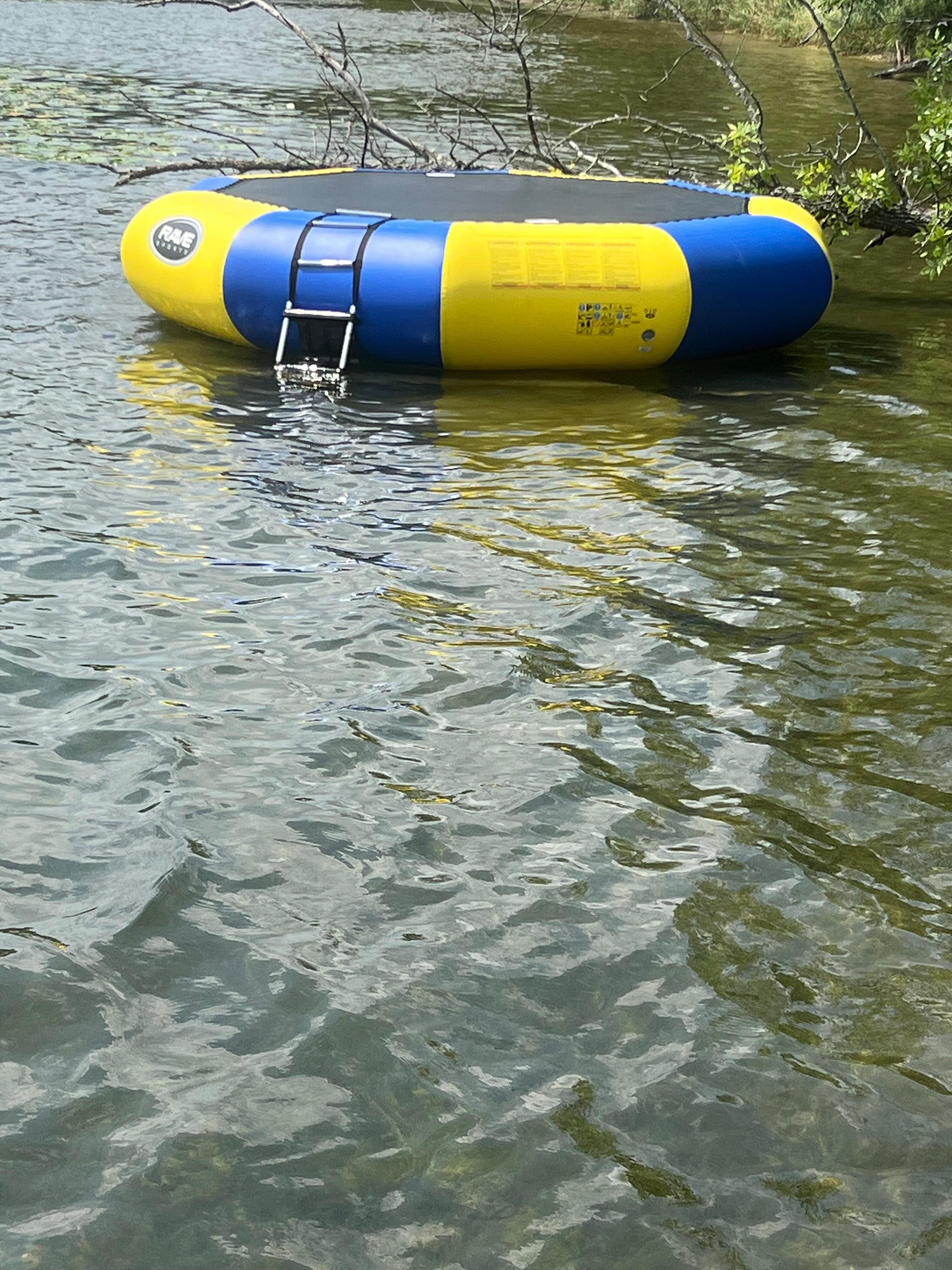 Water trampoline