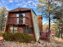 Perfect cabin that is much bigger than the front image shows