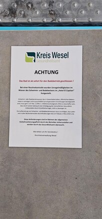 Alberca cerrada por orden sanitaria