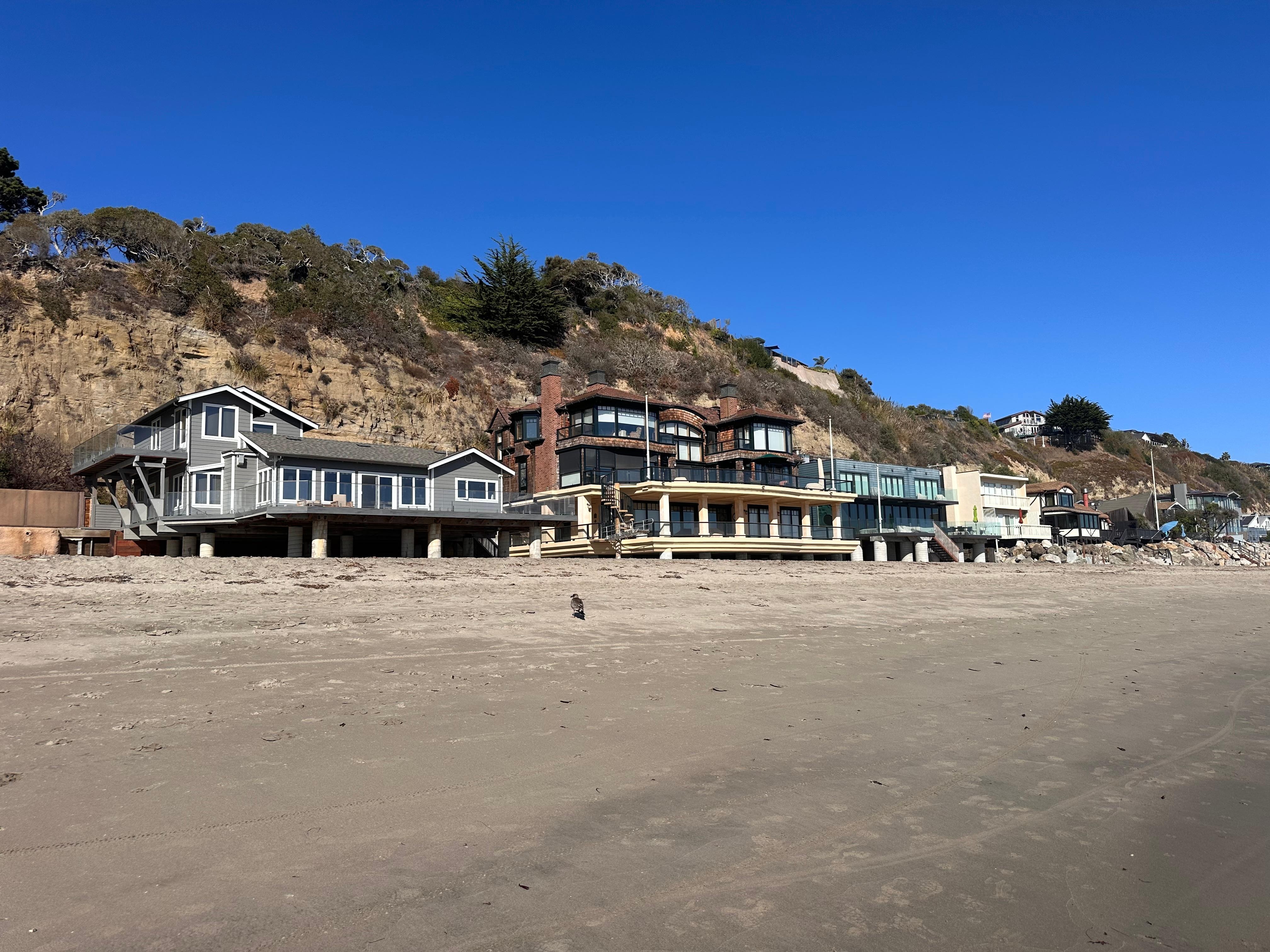 Cool beach houses nearby
