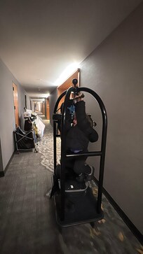 Derrick loaded all our luggage and took us downstairs to checkout. We didn’t have to lift a finger.