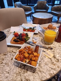 Breakfast is soon good...I could see everyone enjoying Breakfast every day... customer service...chef 💋