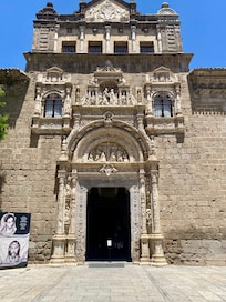 Museo next door