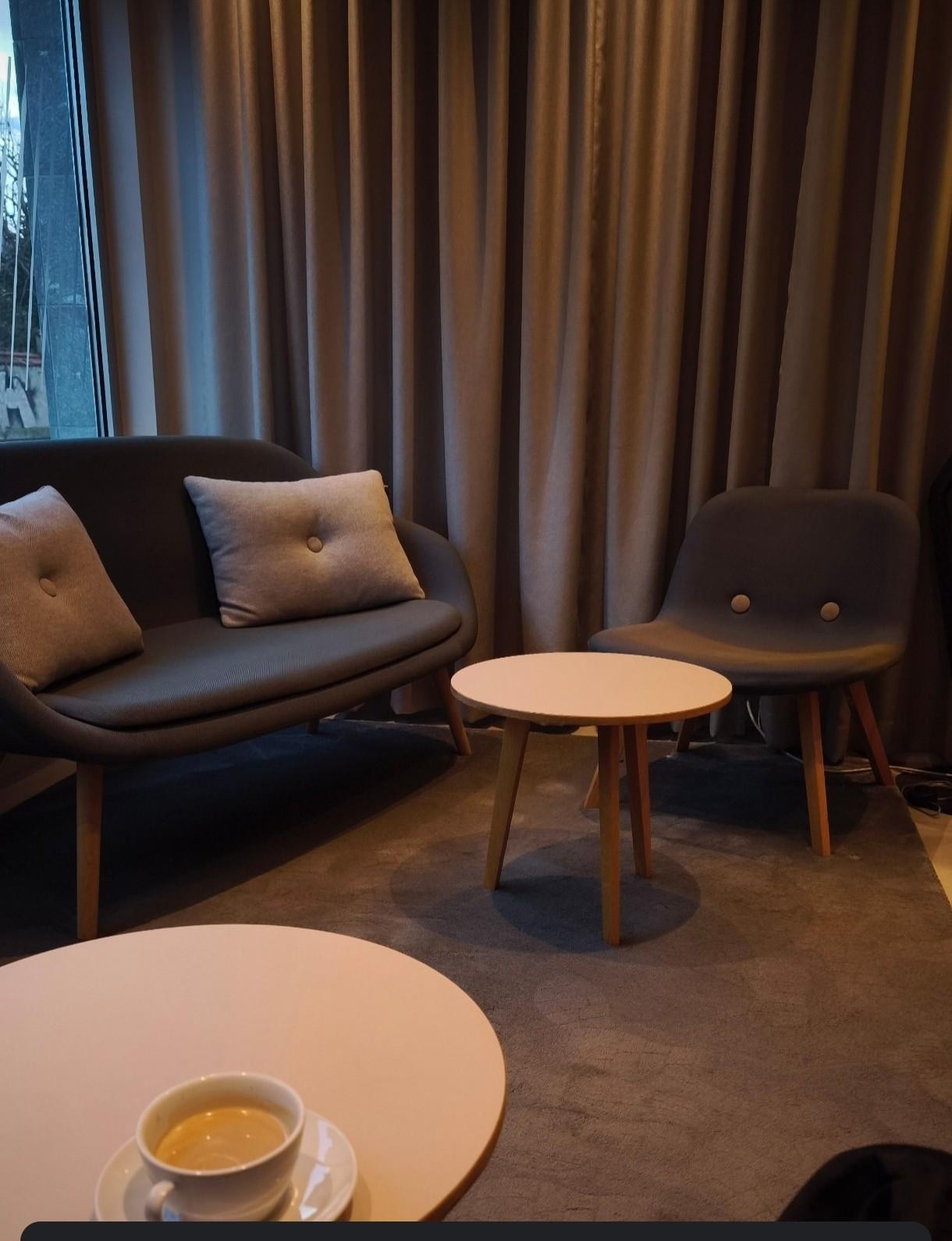 ロビーでコーヒーを飲みました