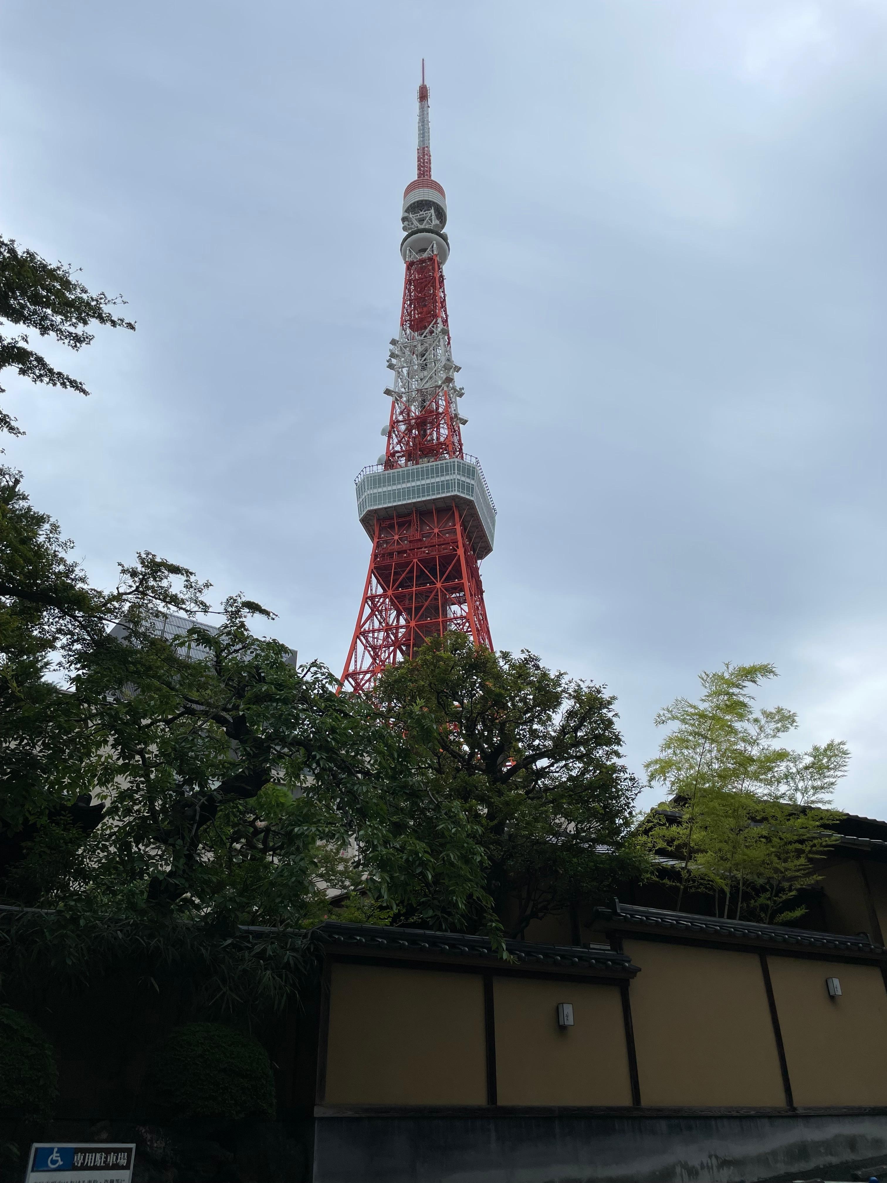 車で10分くらいに東京タワーが有りました。