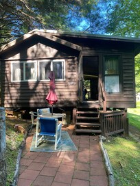 The cozy cabinâ€ïž