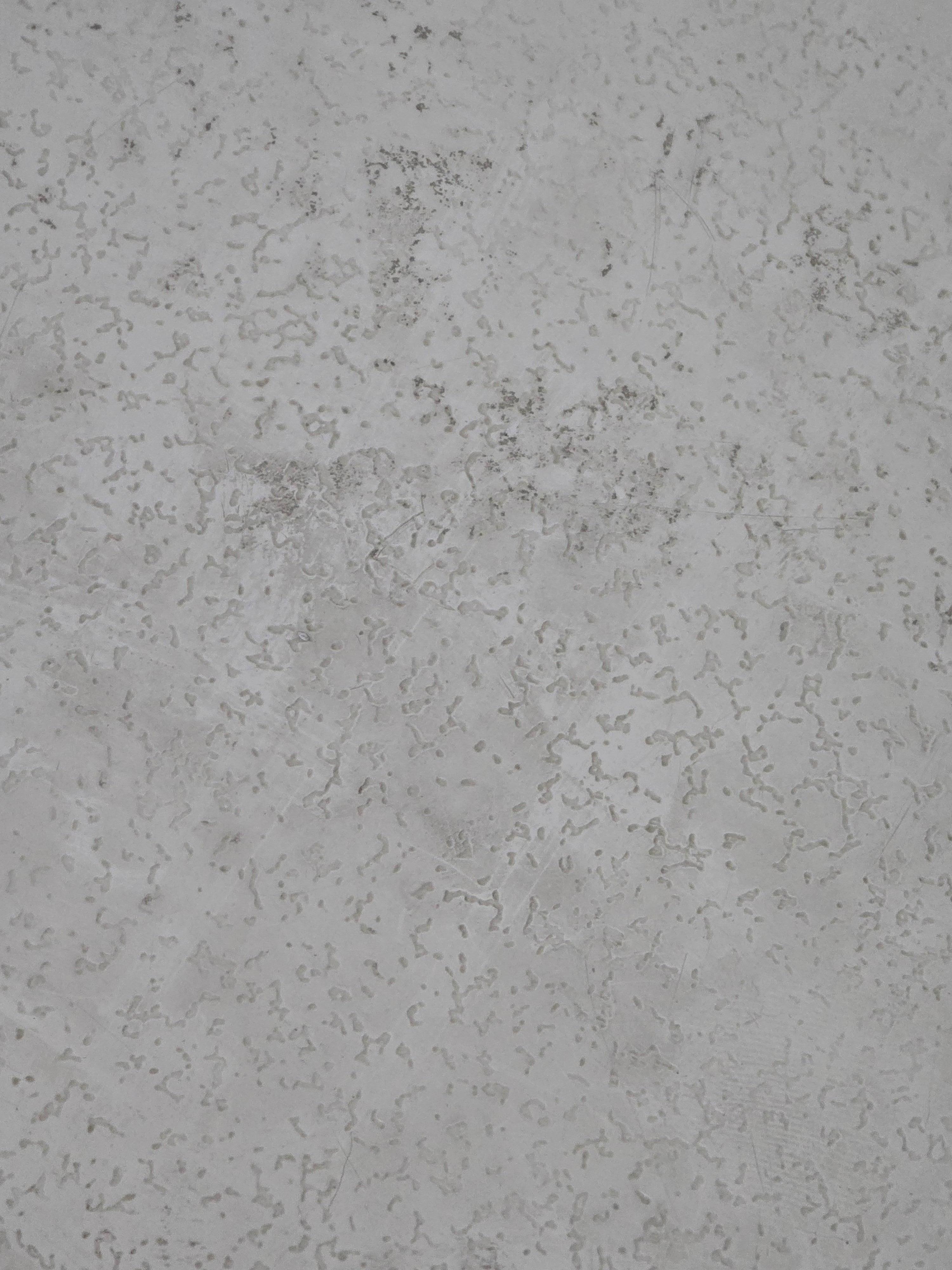 the bottom of the tub