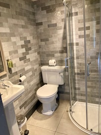 En-suite shower room