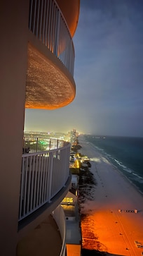 22nd floor, night view