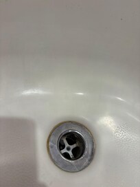 I can teach you how to clean a tub if you want? That’s so gross for $330 a night.