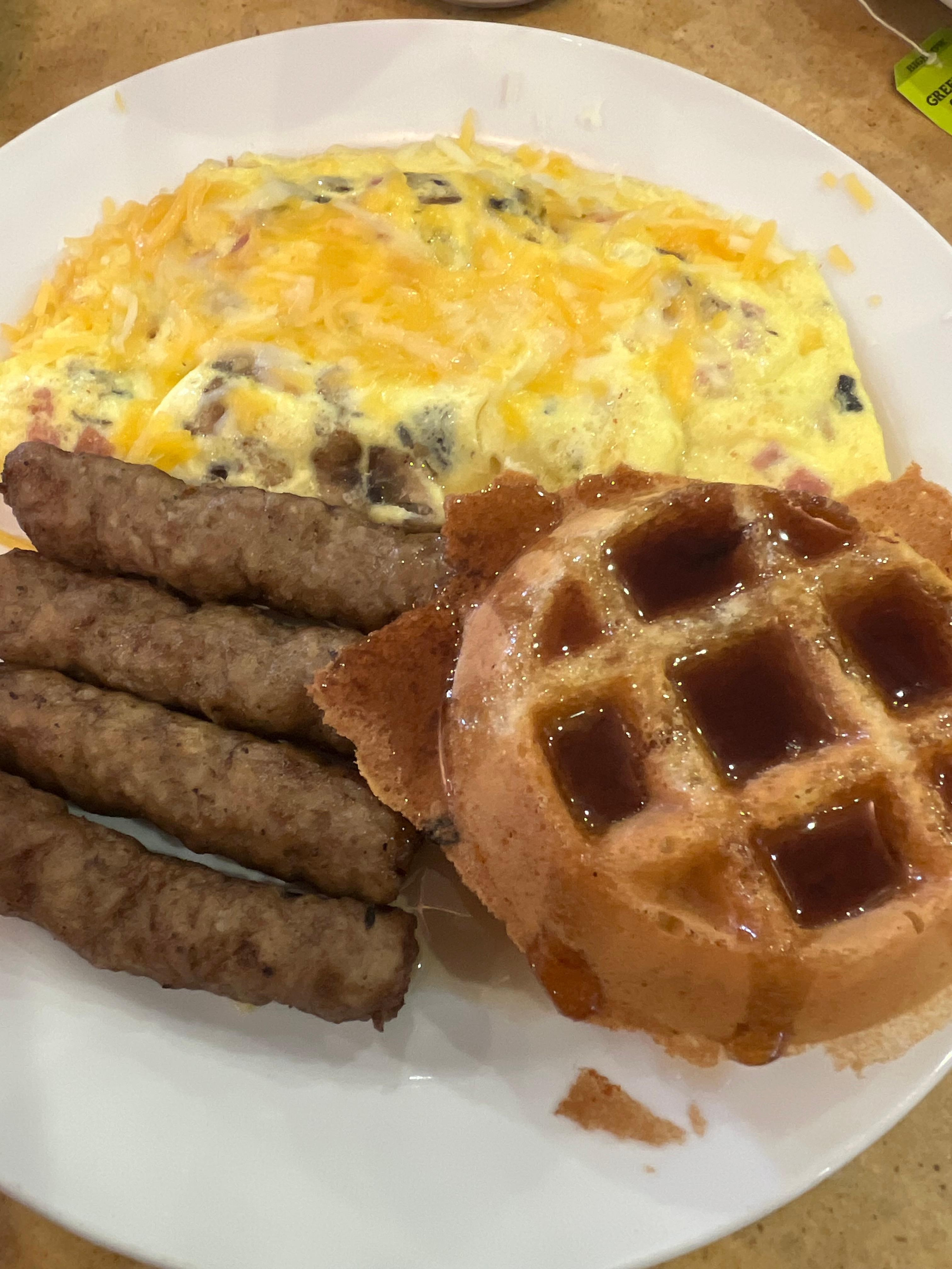 The free breakfast made to order omelette 