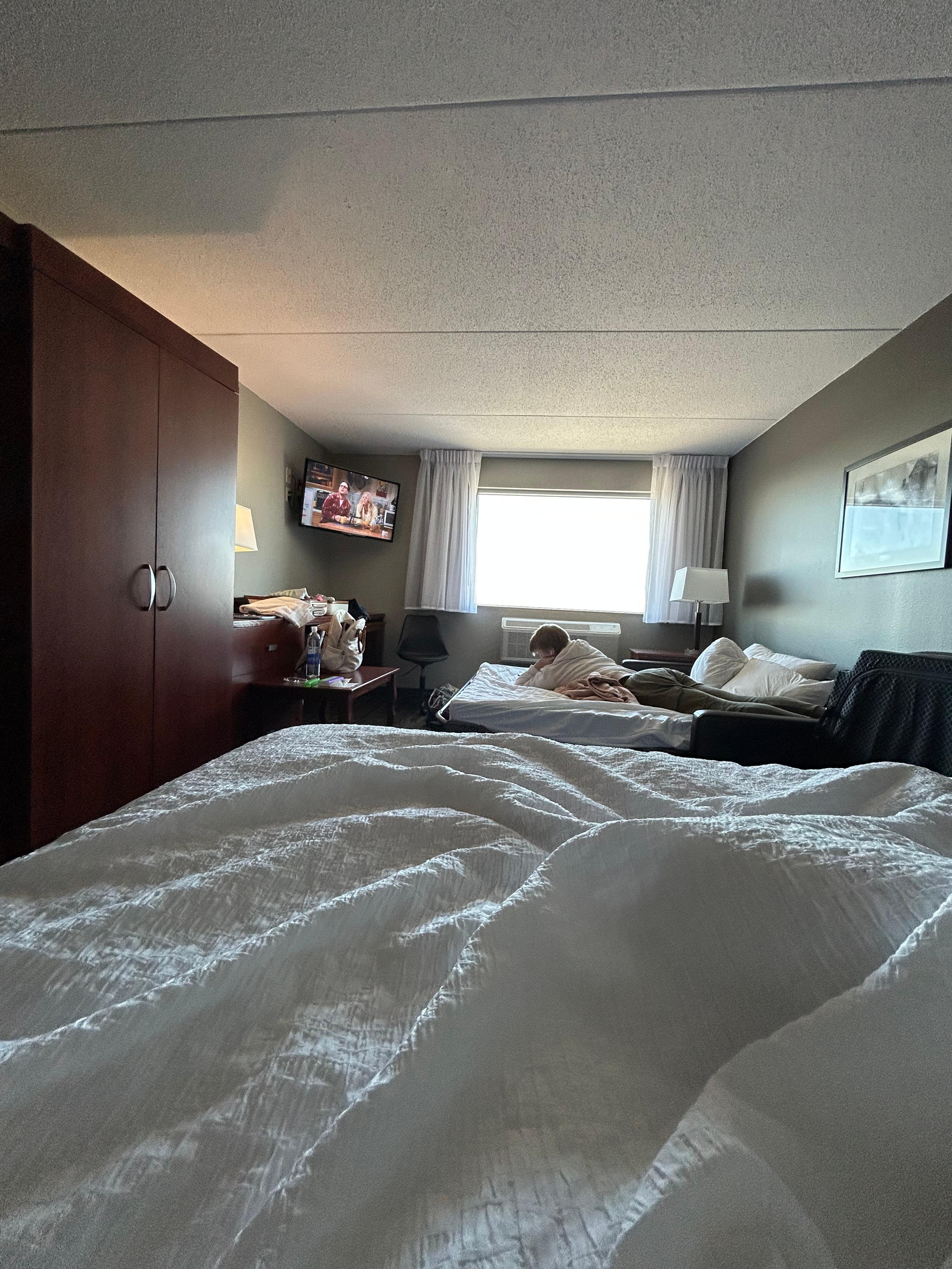 My 6’3” son wanted to see how comfy the pullout was … and it was better than his dorm bed he said 😆 