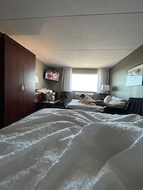 My 6’3” son wanted to see how comfy the pullout was … and it was better than his dorm bed he said 😆